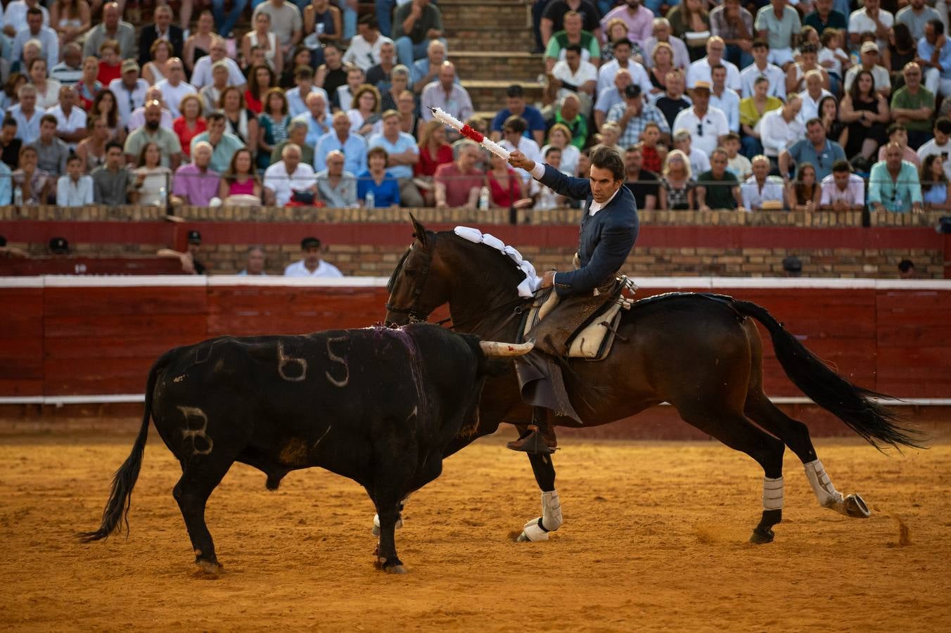 Sergio Galán, Diego Ventura y Andrés Romero pusieron en pie a los tendidos de La Merced