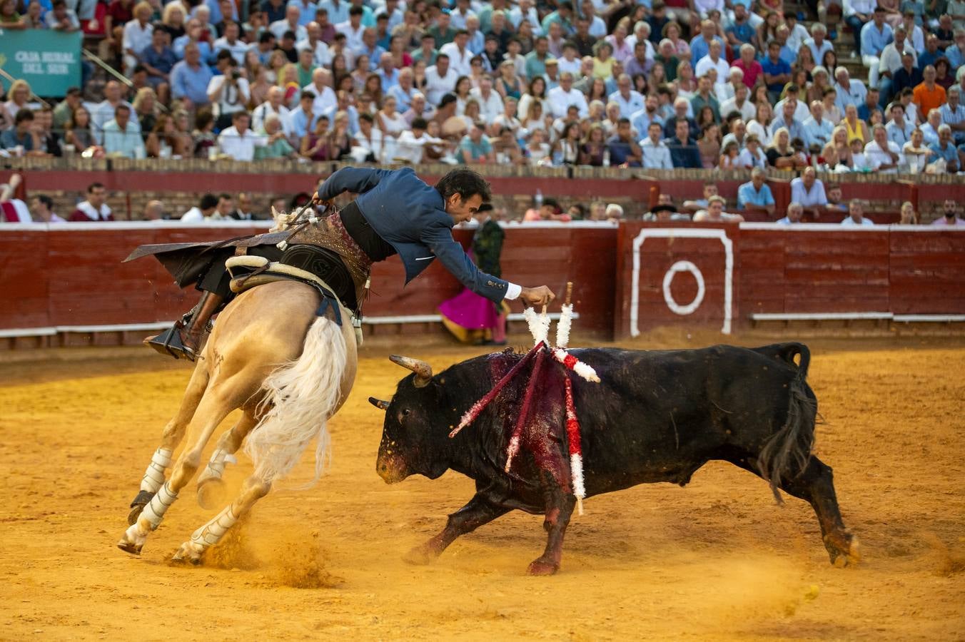 Sergio Galán, Diego Ventura y Andrés Romero pusieron en pie a los tendidos de La Merced