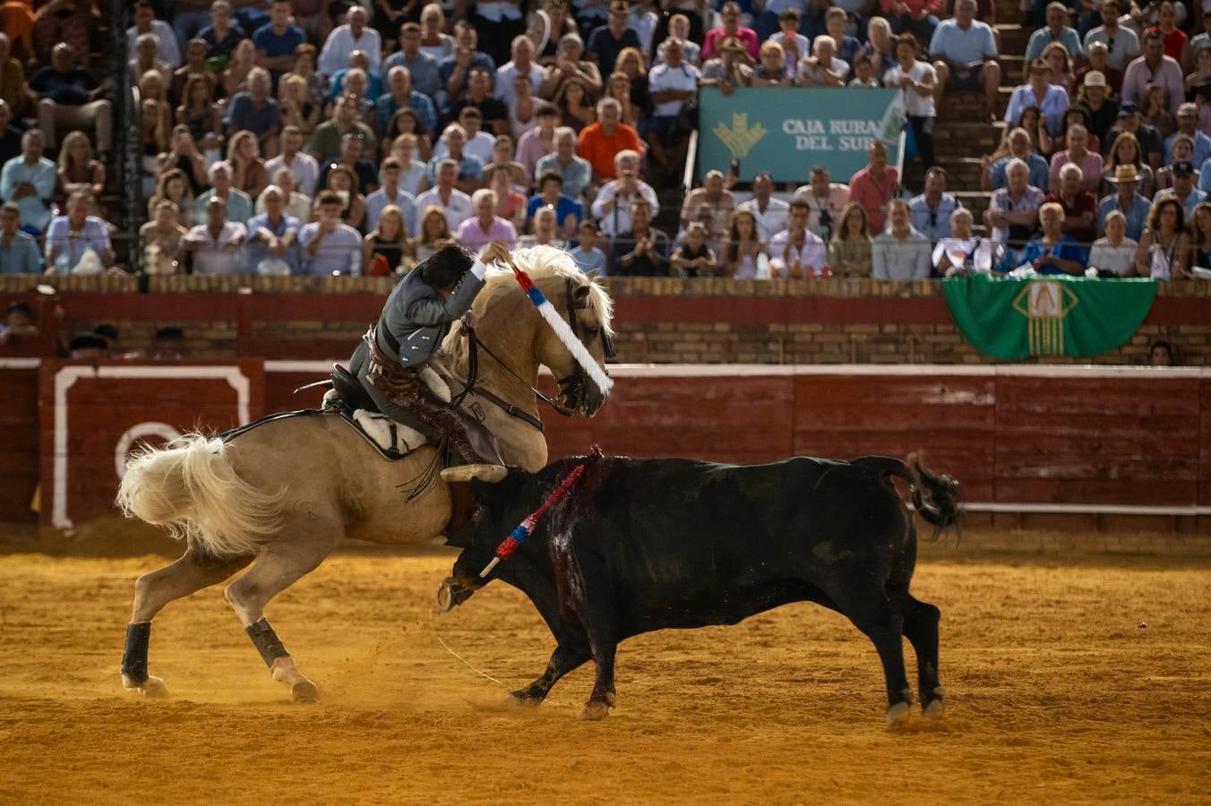 Sergio Galán, Diego Ventura y Andrés Romero pusieron en pie a los tendidos de La Merced