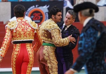 Morante pasa la noche sin fiebre, pero «el riesgo de infección es alto por la contaminación de la herida»