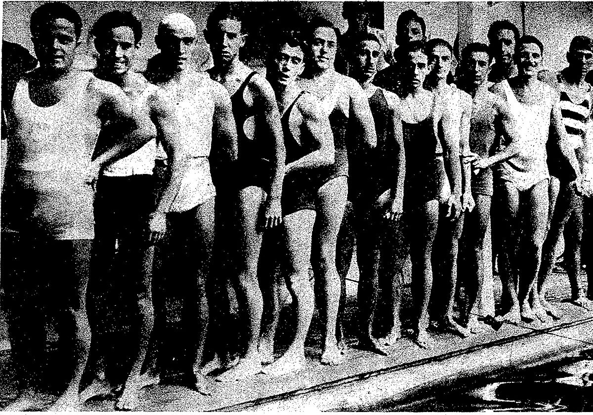 Nadadores de la Federación castellana en las pruebas en la piscina del Niágara en 1931