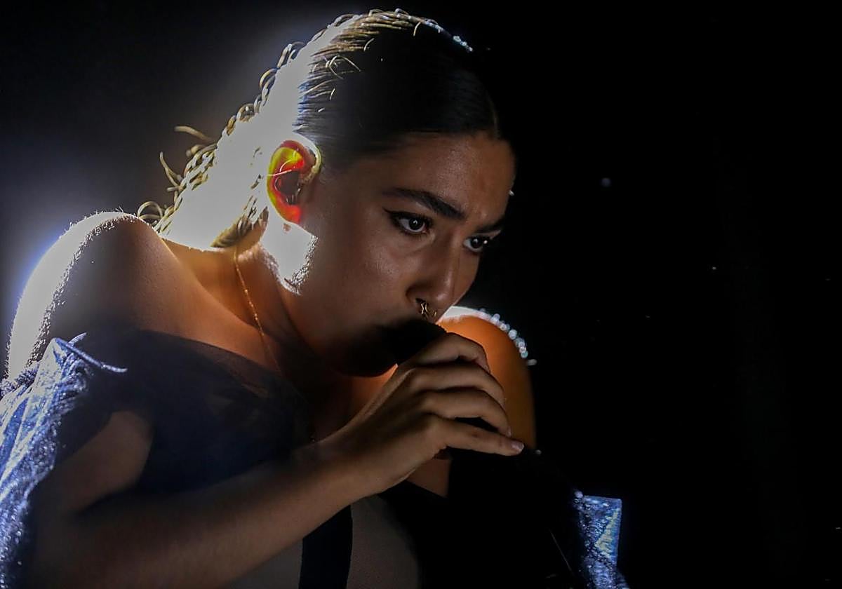 María José Llergo en el concierto del Festival del Patio de Sevilla.