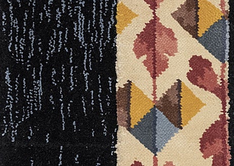 Imagen secundaria 1 - De arriba abajo, espacio de la Real Fábrica de Tapices en el que ha trabajado Lattuada en los últimos meses; detalle de una de sus obras con los restos de los tapices y sus propias aportaciones; y escultura con restos del taller