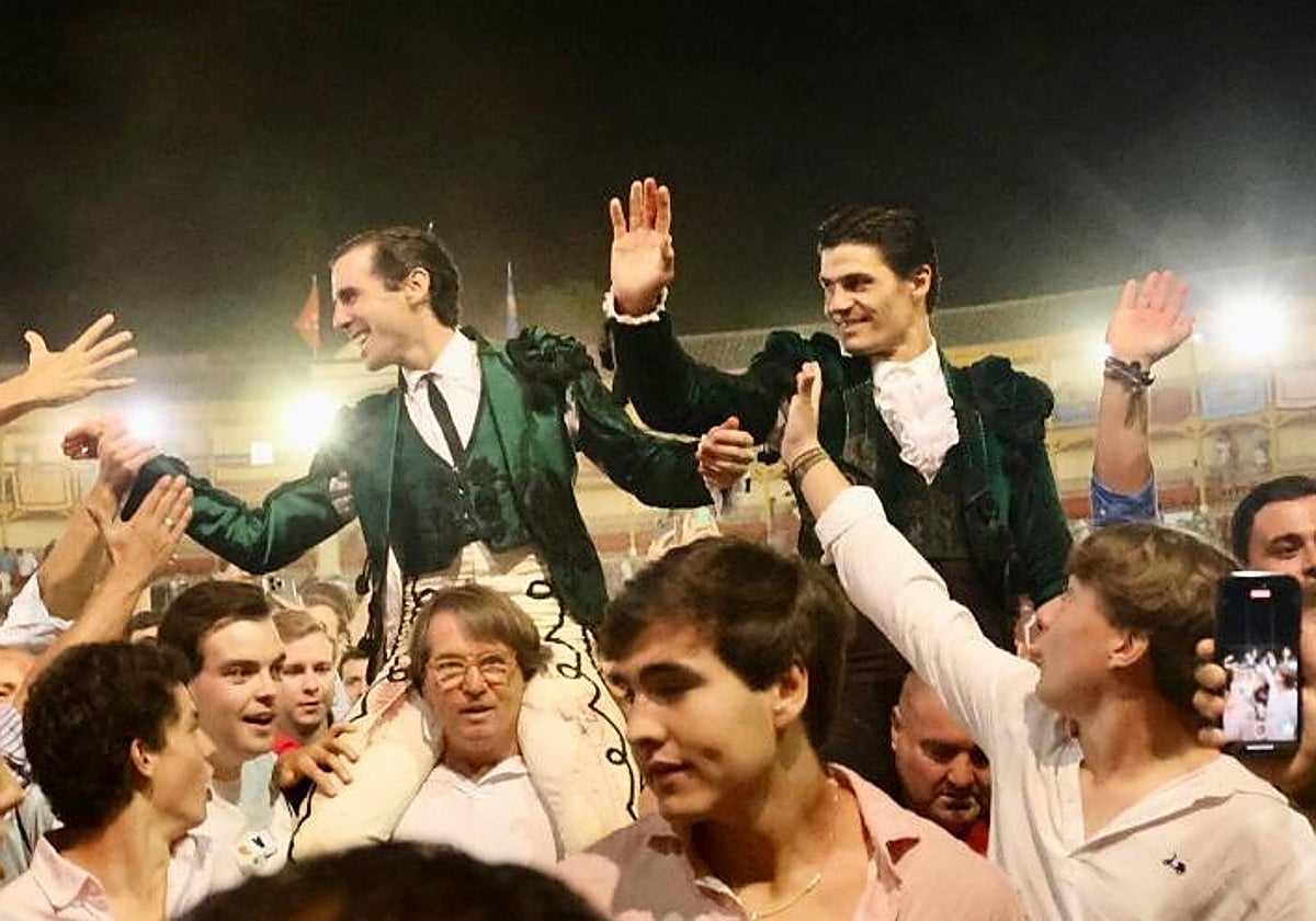 Juan Ortega y Pablo Aguado salen en volandas