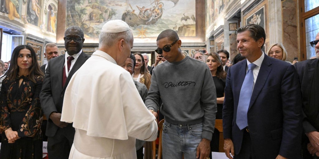 El Papa podría «asomarse» al concierto de Karol G, John Legend y Andrea Bocelli en el Vaticano
