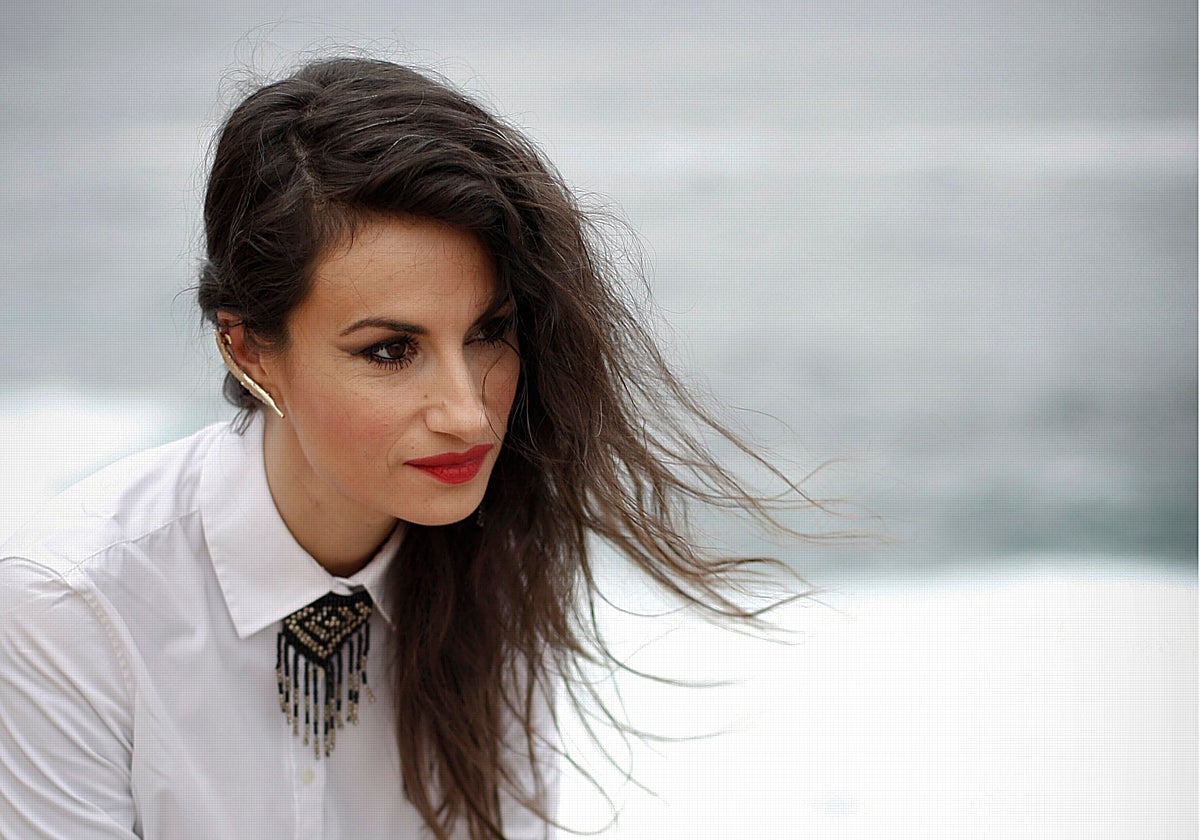 La poeta Yolanda Castaño