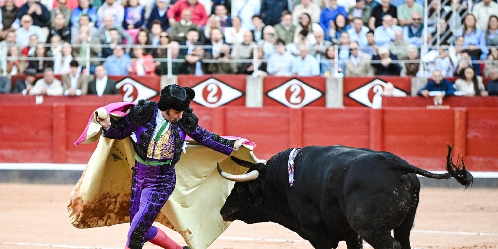 Morante de la Puebla hechizó hasta a la rana de Salamanca