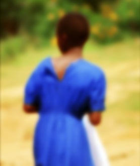 Imagen secundaria 2 - Arriba, 'T1982-H31', 1982, de Hans Hartung. Hans Hartung Foundation. Sobre estas líneas, a la izquierda, 'Cabinet of', 2001-2002, de Roni Horn. Colección de Arte Contemporáneo de la Fundación 'la Caixa'. A la derecha, 'Six Seconds', 2001, de Alfredo Jaar. Cortesía del artista