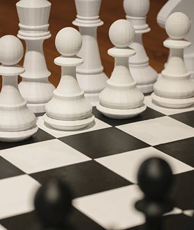 Imagen secundaria 2 - En las imágenes, algunas de las ppropuestas de la colectiva 'Jaque', con fondos de la colección de Collegium