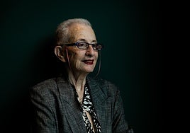 Hélène Cixous:  «Israel se autodestruye mientras destruye Gaza»