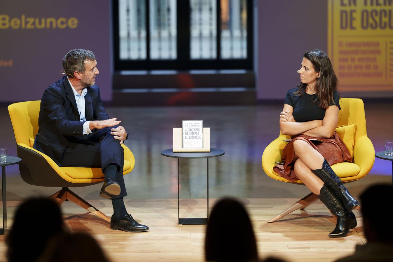 Un momento de la charla entre los periodistas, durante la presentación del libro.
