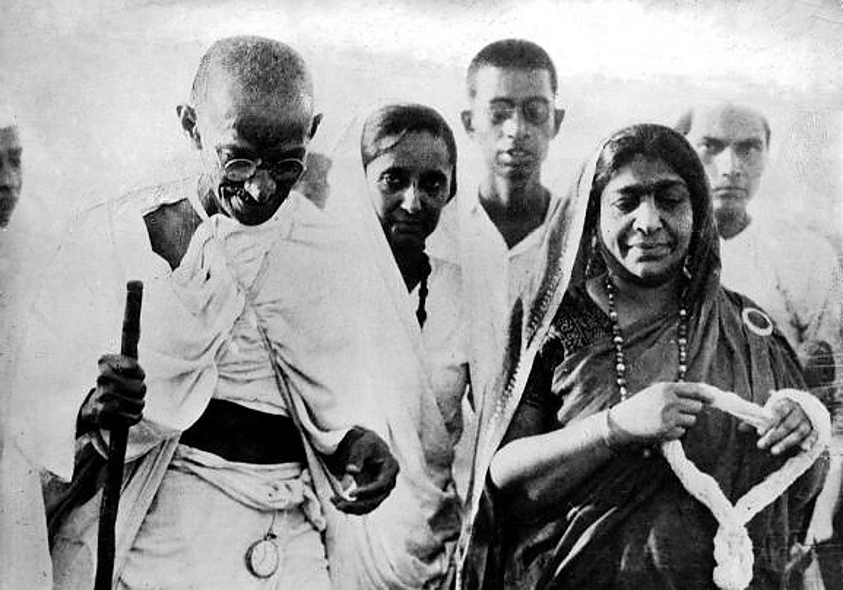 Gandhi está muy presente en las páginas de este libro 