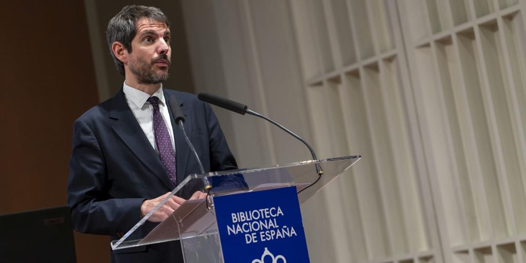 Urtasun veta en la Biblioteca Nacional a una empresa israelí a la que renovó hace dos meses