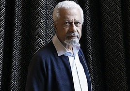 Abdulrazak Gurnah publica novela tras ganar el Nobel en 2021: «Te dicen que ganas el premio y de pronto la puerta de tu casa se llena de gente. ¿Cómo saben donde vivo?»