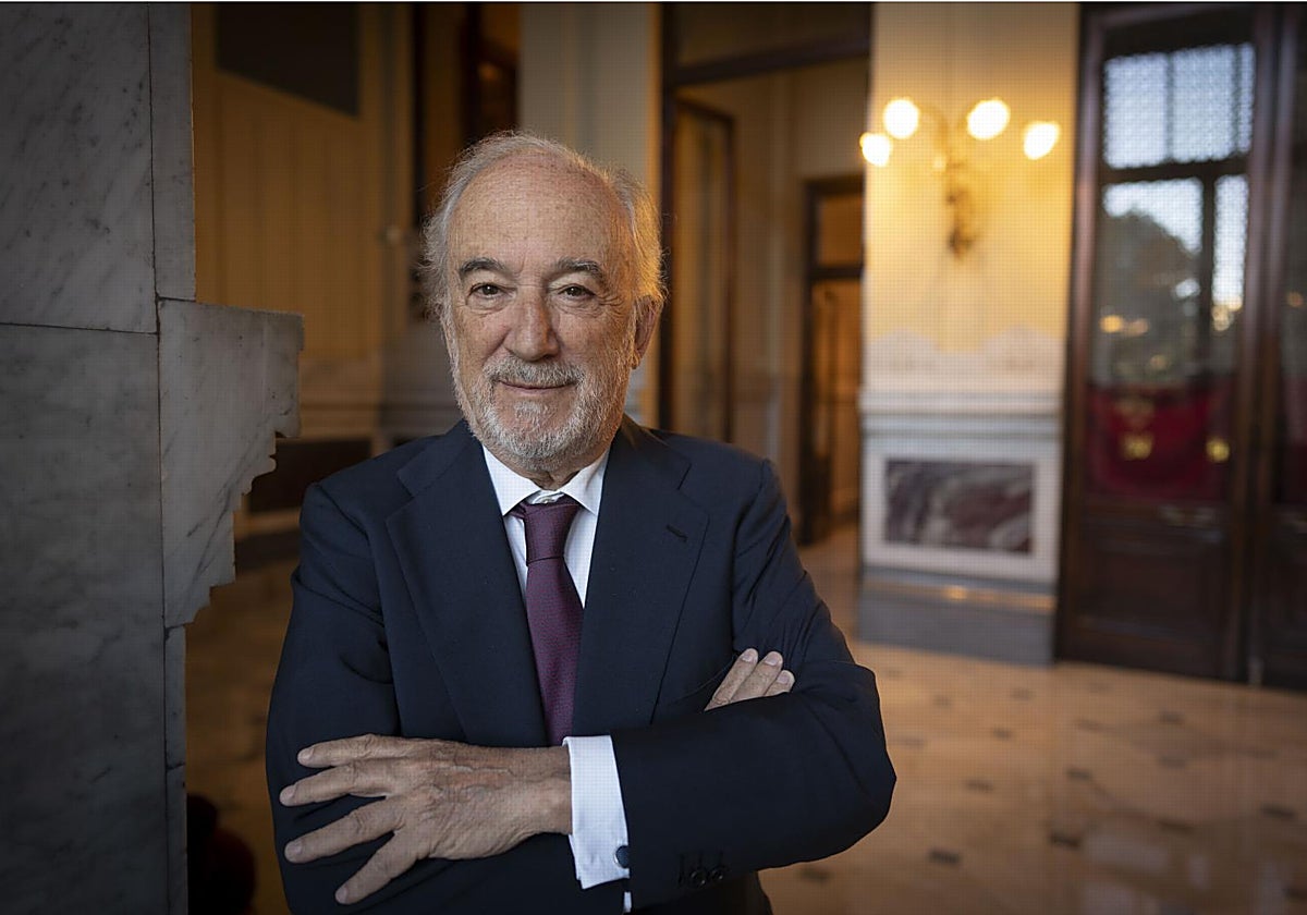 Santiago Muñoz Machado