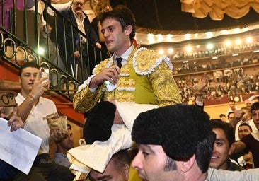 Triunfal alternativa de Cristiano Torres en Zaragoza