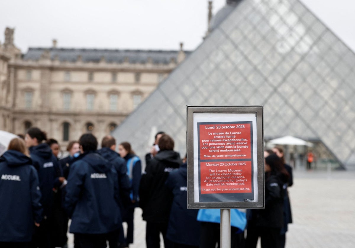 El Museo del Louvre, cerrado este lunes por el espectacular robo