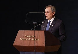 Mario Draghi, en los premios Princesa de Asturias 2025: «Por necesidad, el futuro de Europa debe ser un viaje hacia el federalismo»