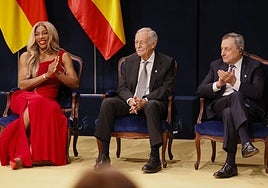 El bigote de Mendoza y el moño de Byung-Chul Han