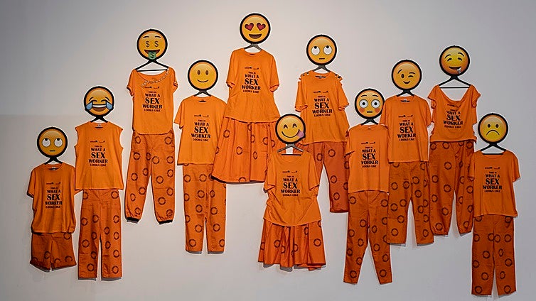 'Off Voices', en el EACC: Candice Breitz, la posición incómoda