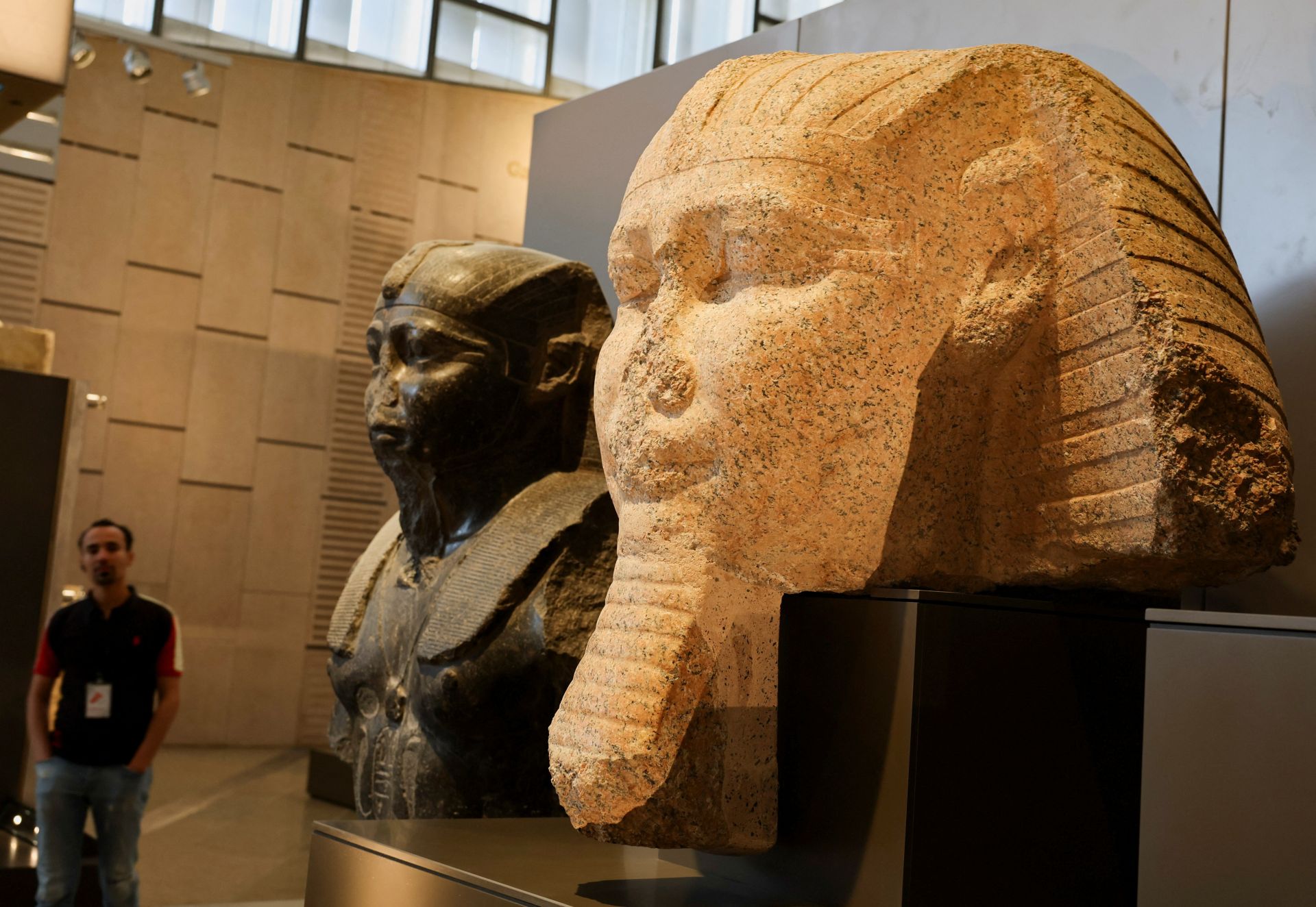 Egipto espera que el Gran Museo Egipcio atraiga a más de cinco millones de visitantes al año y las cifras totales de visitantes al país se eleven a unos 30 millones en 2030.