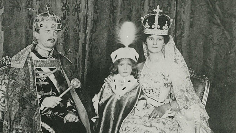 Salen a la luz las joyas perdidas de los Habsburgo que la emperatriz Zita ocultó en una maleta durante la II Guerra Mundial