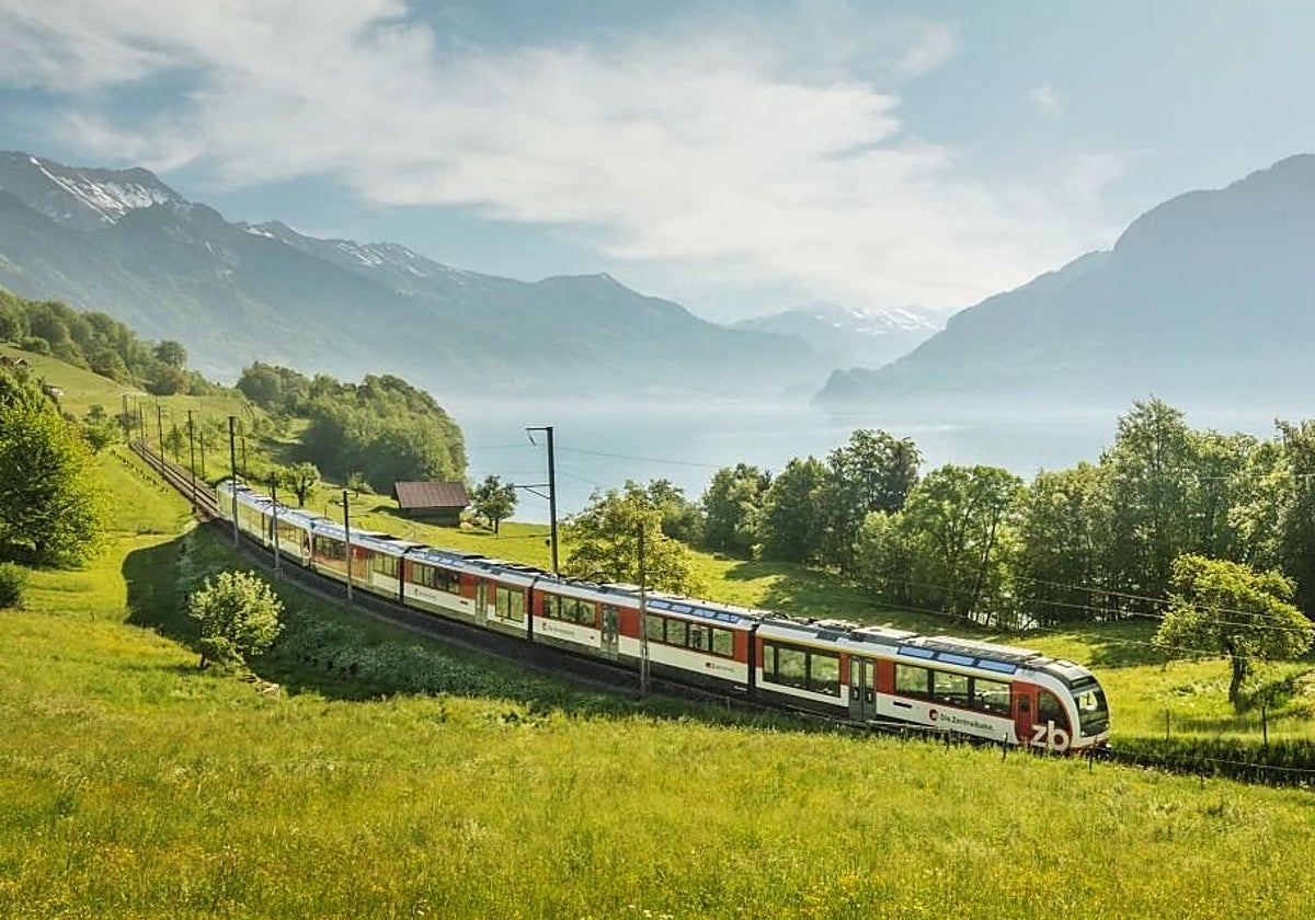 Uno de los trenes que recorren la escarpada orografía suiza