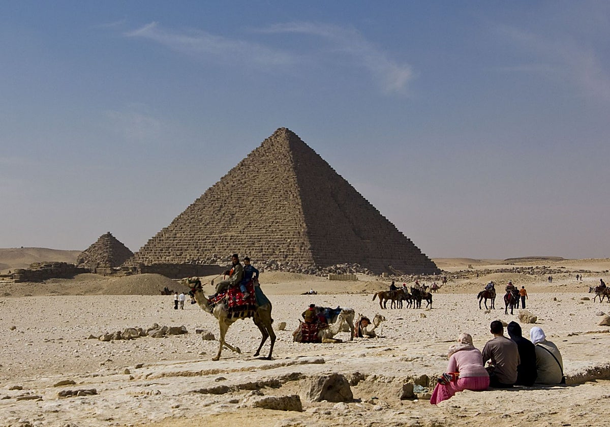 La pirámide de Micerino en Giza