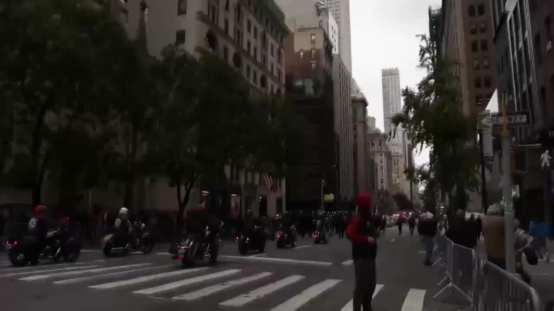 Nueva York celebra el Día de los Veteranos con un desfile por el 250 aniversario de las Fuerzas Armadas de EE.UU.