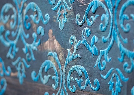 Imagen secundaria 1 - Detalle de las obras de 'Este mar llamado mi espalda', de Carla Hayes en La Térmica