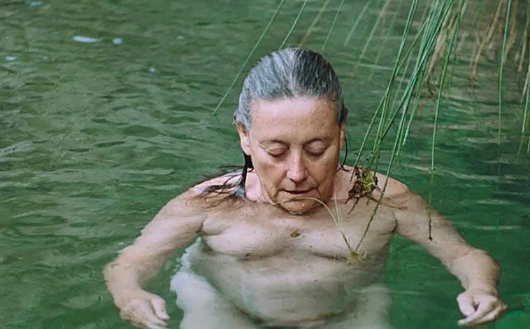 Imagen principal - En las imágenes, de arriba abajo, 'E lretorno', de Fina Miralles; '0,5', de Caterina Miralles Tagliabue; y 'La cronometradora', de Stella Rahola