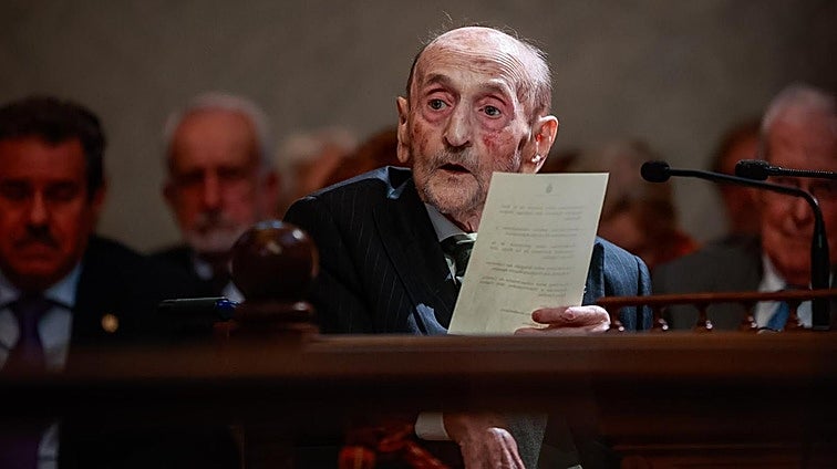 Álvaro Pombo, autobiografía en voz baja