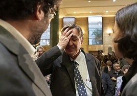 El Senado reprueba a García Montero por su ataque a la RAE: «Si tuviera vergüenza ya habría dimitido»