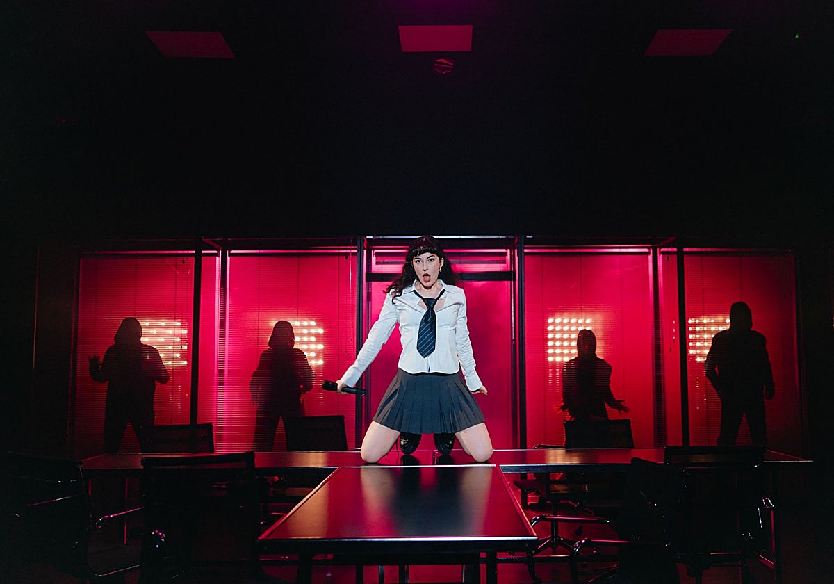 Una escena de 'Manifest Mangione'