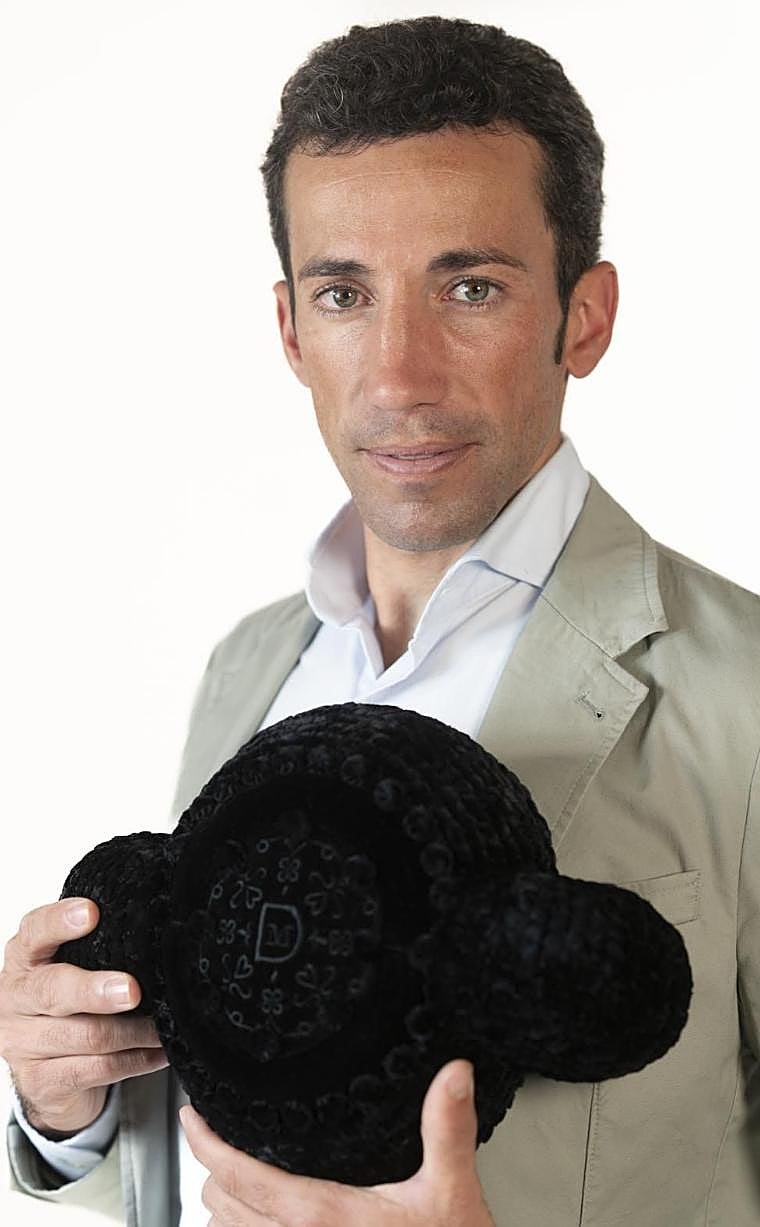 La mirada de David de Miranda, montera en mano