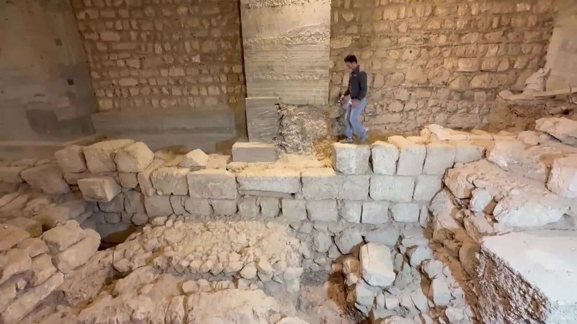 Arqueólogos descubren una sección de la antigua muralla de Jerusalén bajo la Torre de David