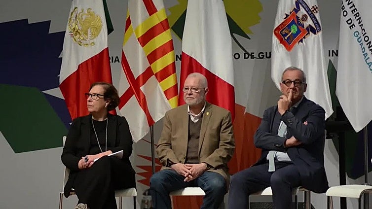 La FIL mexicana supera récord de asistencia y despide a Barcelona como invitada de honor