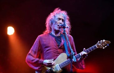 Muere a los 63 años Robe Iniesta, el histórico cantante, fundador y alma de Extremoduro