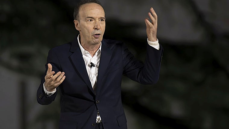 Benigni, monologu sırasında