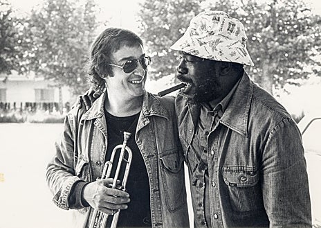 Imagen secundaria 1 - Arriba: Grant Stewart, 27 Seminari Internacional de Jazz, Villanueva y Geltrú, 2007. Izquierda: Américo Belloto, Thad Jones, 1r Seminari Internacional de Jazz, Banyoles 1980. Derecha: Mulgrew Miller, Tete Montoliu, 11è Seminari Internacional de Jazz, Vic, 1991