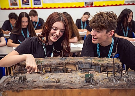 Imagen secundaria 1 - Imágenes de actividades en una de las grandes escuelas de artes de Londres