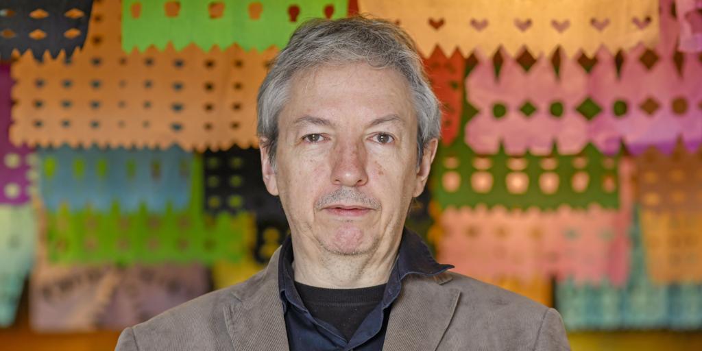 “Bin yıl önce yazılan kitaplar da çağımızdan bahsediyor”