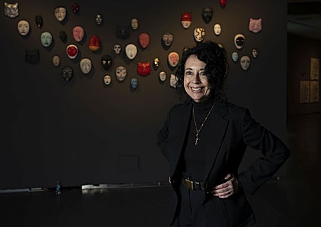 Imagem Secundária 1 - Imagens mostram detalhes de montagem desta citação de Ana Juan (em uma das fotos) no CentroCentro