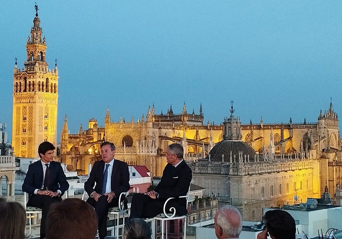 El Círculo Cultural Taurino Pablo Aguado distingue a la Infanta Doña Elena por su defensa de la Tauromaquia