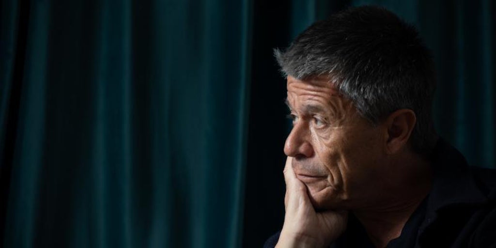 'Koljós', de Emmanuel Carrère: rusos que no bailaron al son de las balalaikas en Montmartre