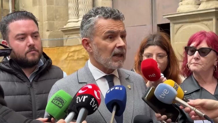 Las escaleras de la torre de Santiago el Real estarán restauradas a finales de septiembre