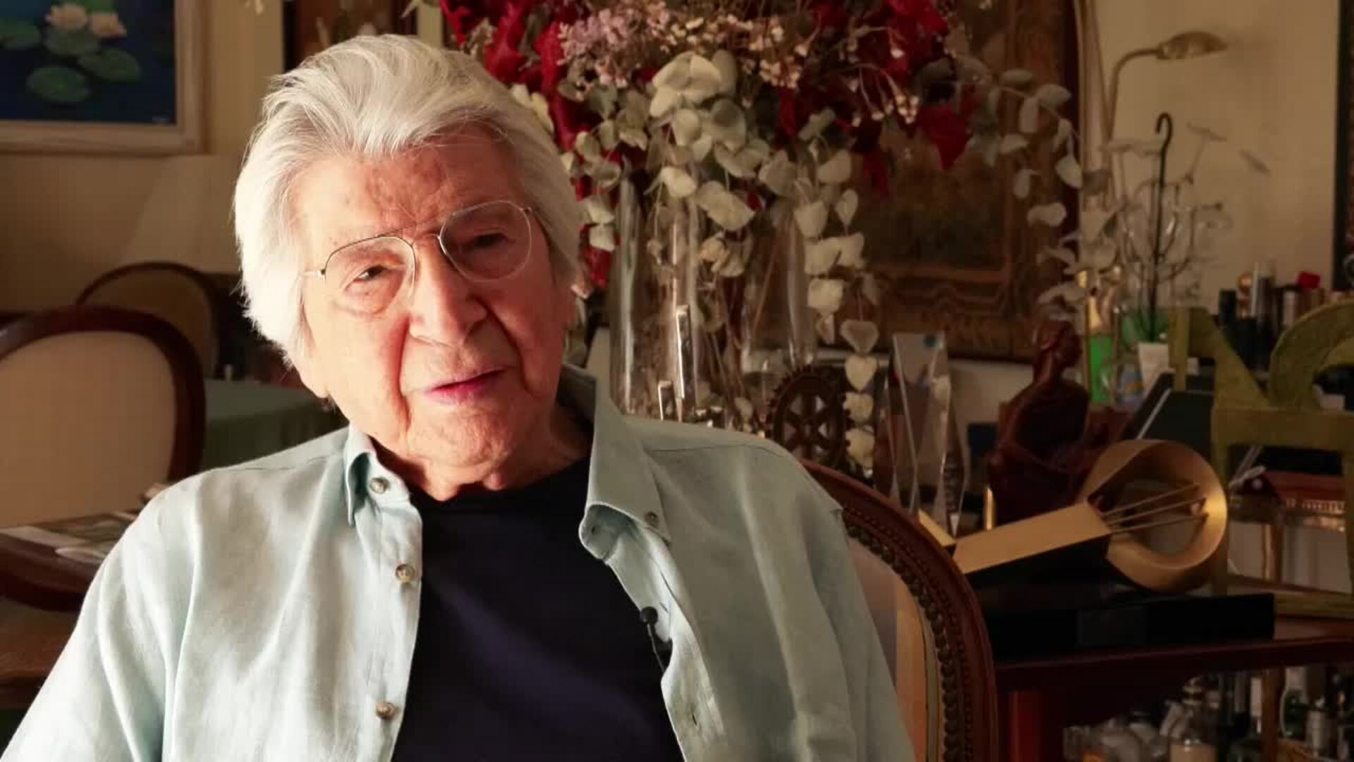 https://s2.abcstatics.com/abc/www/multimedia/cultura/musica/2025/04/03/VIDEO-manuel-alejandro-dios-vida.jpg