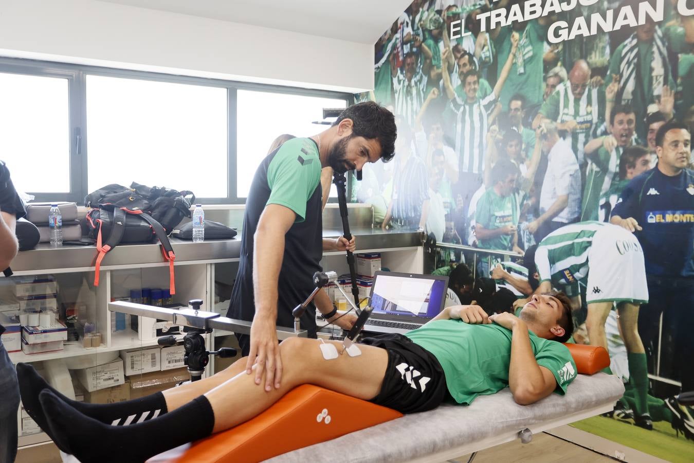 Reconocimiento médico a los jugadores del Betis