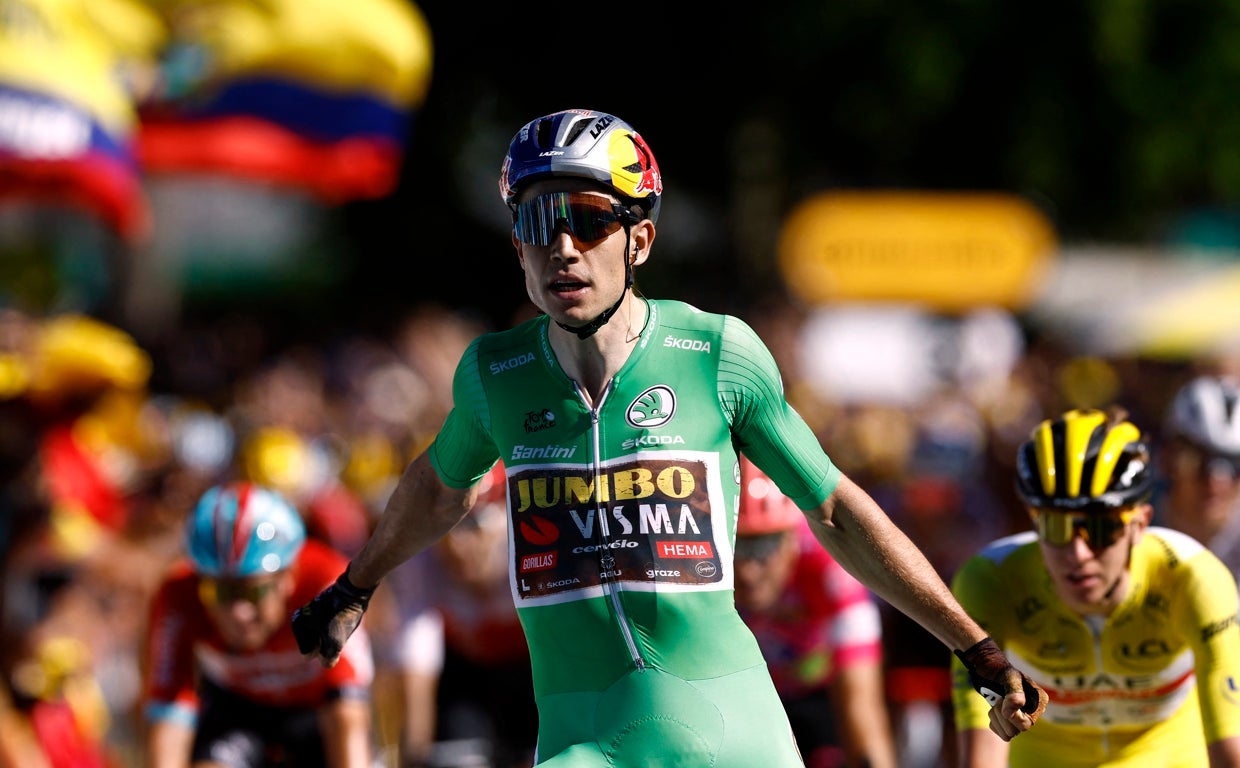 Van Aert se impone a Tadej Pogacar en Lausana