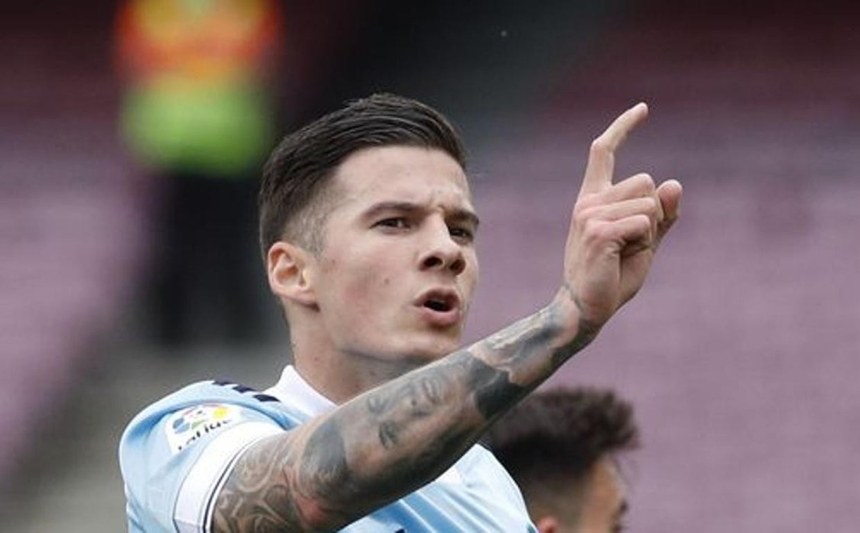 Mina, durante un partido con el Celta